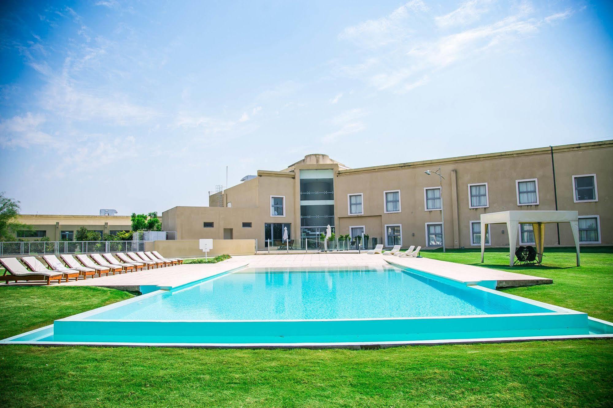 Amerian Villa Maria Park Hotel Екстер'єр фото